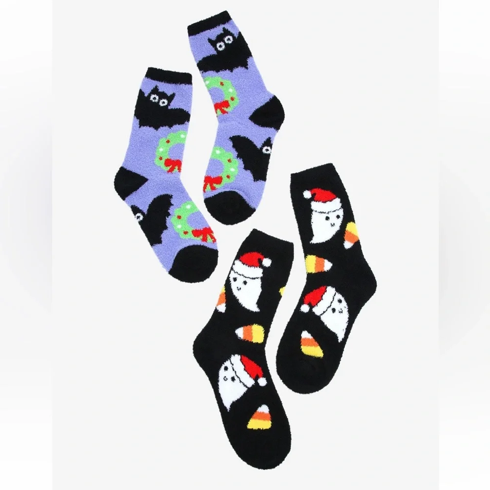 Hot Topic Halloween Christmas Icons Ghost Bat Fuzzy Socks 2‎ Pack